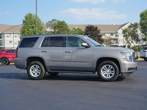 Pepperdust Metallic 2018 Chevrolet Tahoe LS