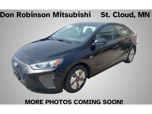 Black Noir Pearl 2018 Hyundai IONIQ Hybrid Blue