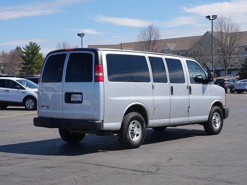 Silver Ice Metallic 2016 Chevrolet Express 2500 LS