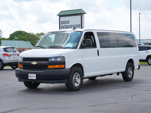 Summit White 2022 Chevrolet Express 3500 LS