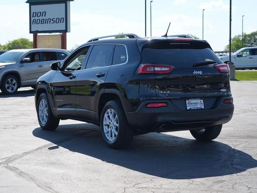 Diamond Black 2018 Jeep Cherokee Latitude