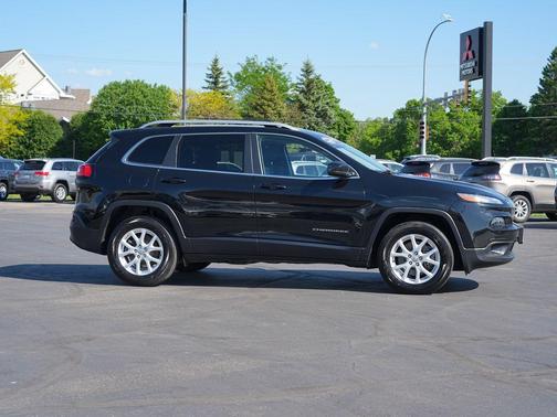 Diamond Black 2018 Jeep Cherokee Latitude