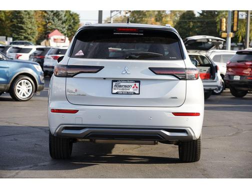 2025 Mitsubishi Outlander SEL