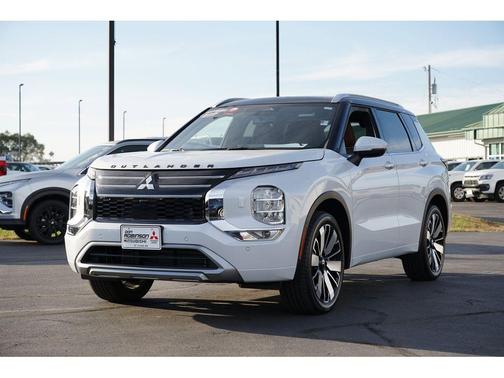 2025 Mitsubishi Outlander SEL