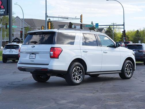 Oxford White 2022 Ford Expedition XL