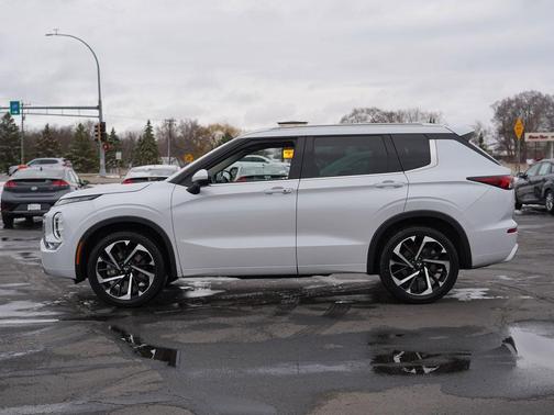 2022 Mitsubishi Outlander SEL Special Edition