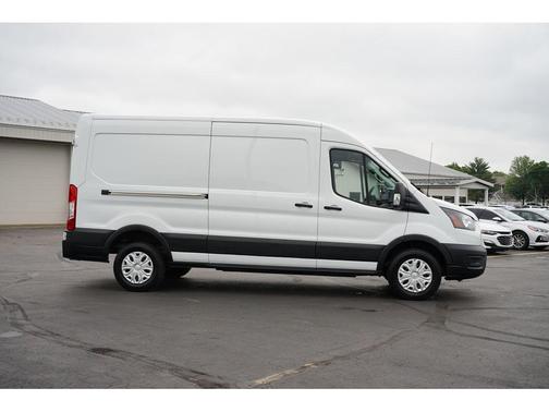 2022 Ford E-Transit Base