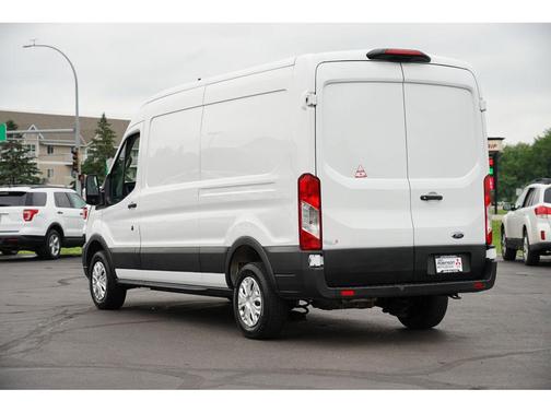 2022 Ford E-Transit Base