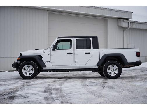 2023 Jeep Gladiator Sport