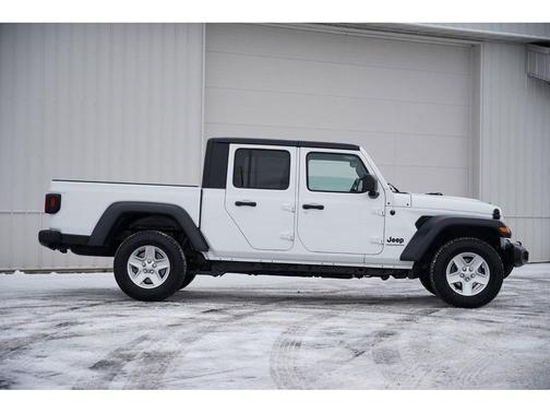 2023 Jeep Gladiator Sport