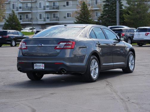Magnetic Metallic 2018 Ford Taurus SEL