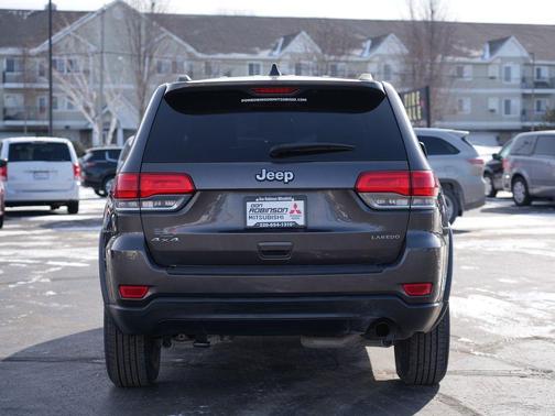 2016 Jeep Grand Cherokee Laredo