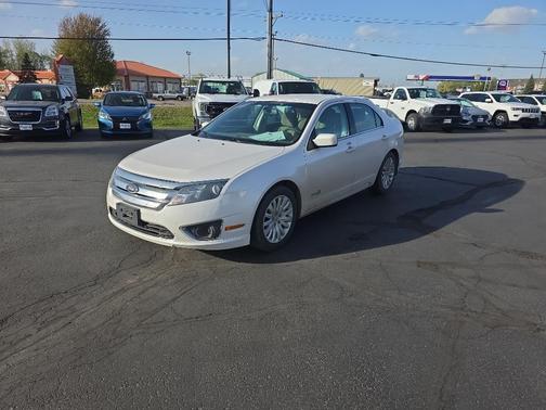 White Platinum Tri-Coat Metallic 2011 Ford Fusion Hybrid