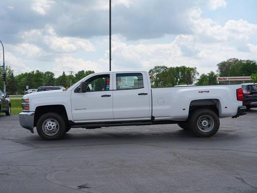 Summit White 2018 Chevrolet Silverado 3500 WT