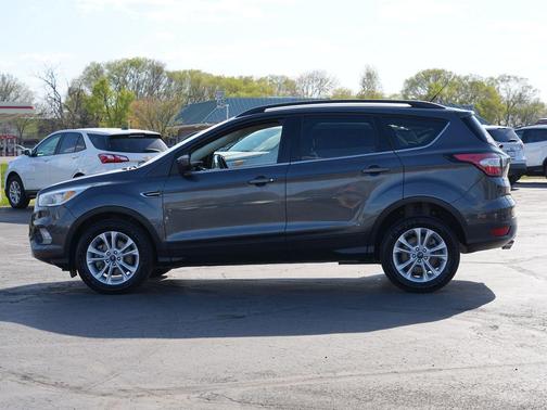 Magnetic Metallic 2018 Ford Escape SE