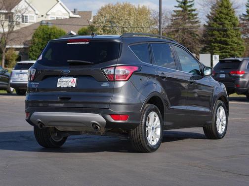 Magnetic Metallic 2018 Ford Escape SE