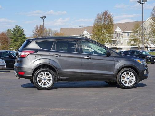 Magnetic Metallic 2018 Ford Escape SE
