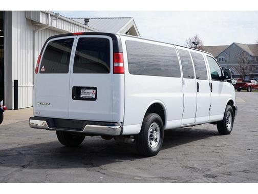 2017 Chevrolet Express 3500 LT