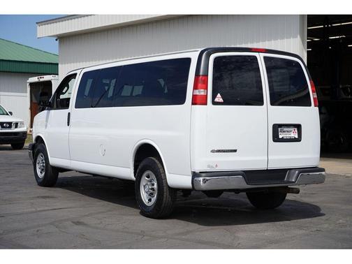 2017 Chevrolet Express 3500 LT