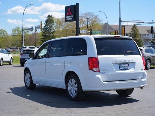 White Knuckle Clearcoat 2018 Dodge Grand Caravan SE