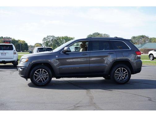 2019 Jeep Grand Cherokee Laredo E