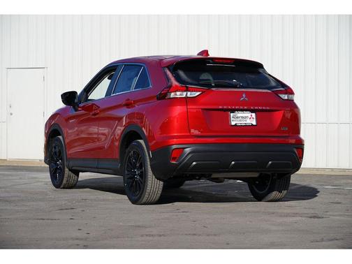2025 Mitsubishi Eclipse Cross LE