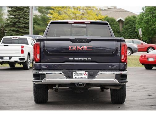 2022 GMC Sierra 1500 SLT