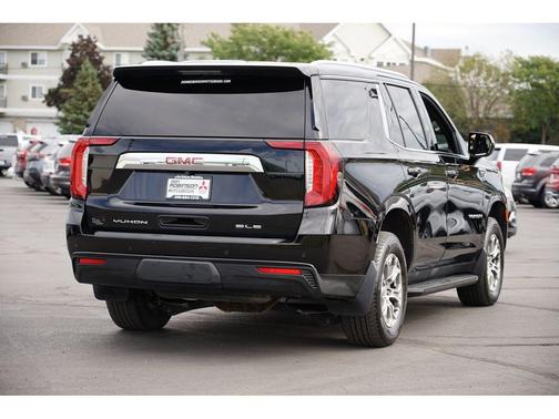 2022 GMC Yukon SLE