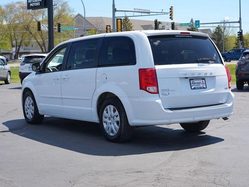 White Knuckle Clearcoat 2017 Dodge Grand Caravan SE