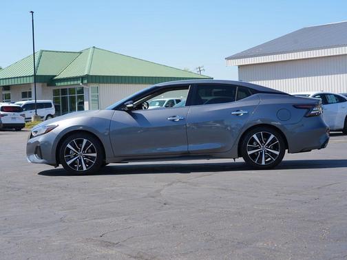 Gun Metallic 2022 Nissan Maxima SV