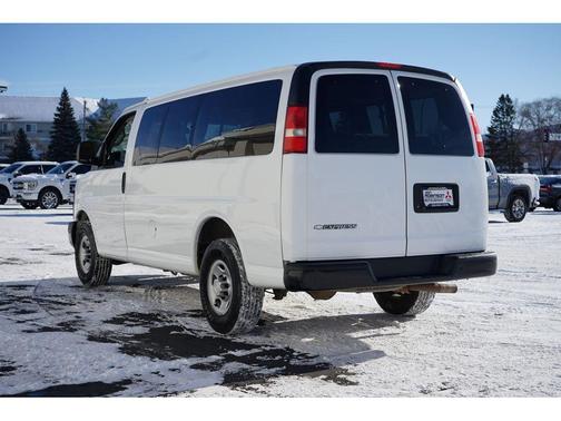 2017 Chevrolet Express 2500 LS
