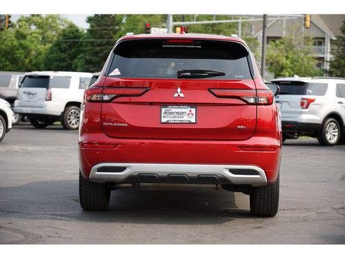 2024 Mitsubishi Outlander SEL