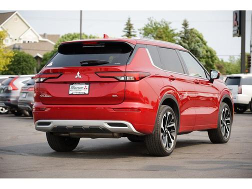 2024 Mitsubishi Outlander SEL