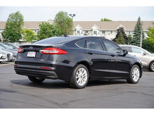 2020 Ford Fusion Hybrid SE