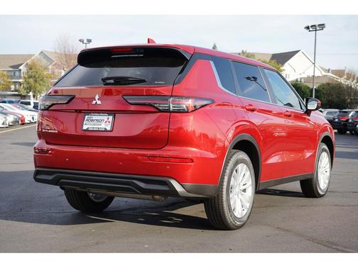 2025 Mitsubishi Outlander ES