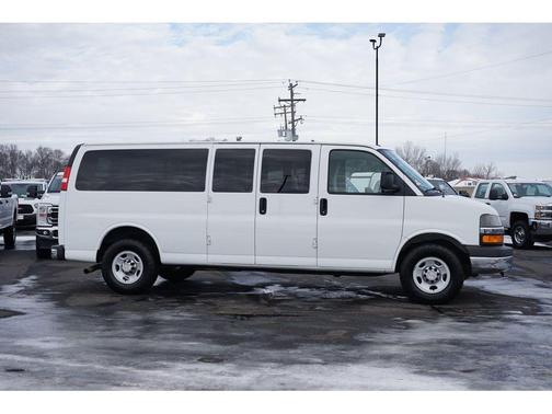 2016 Chevrolet Express 3500 LT