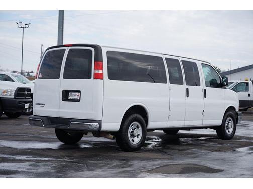 2016 Chevrolet Express 3500 LT