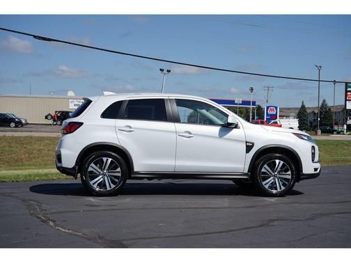 2025 Mitsubishi Outlander Sport 2.0 ES