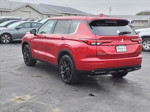 2024 Mitsubishi Outlander Black Edition