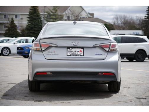 2016 Hyundai SONATA Hybrid SE