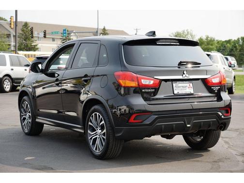 2019 Mitsubishi Outlander Sport SE
