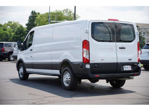 2022 Ford Transit-250 Base