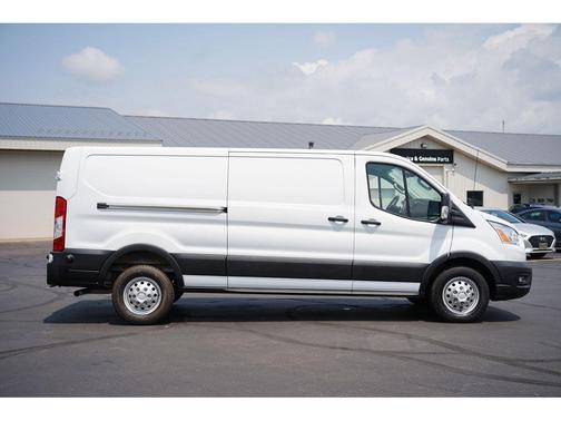 2022 Ford Transit-250 Base