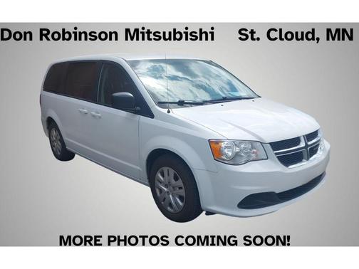 White Knuckle Clearcoat 2018 Dodge Grand Caravan SE