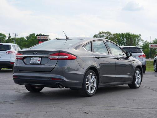 Magnetic Metallic 2018 Ford Fusion Hybrid S