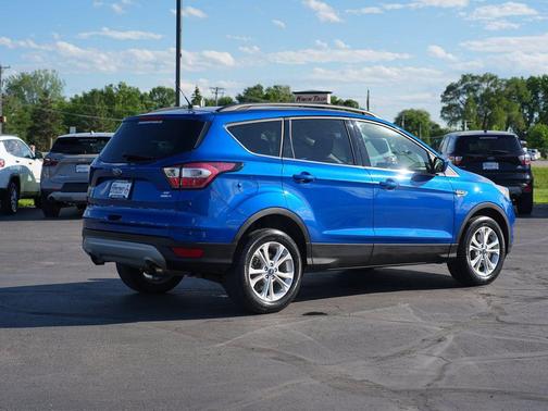 Lightning Blue Metallic 2018 Ford Escape SE