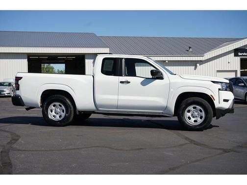 2024 Nissan Frontier S