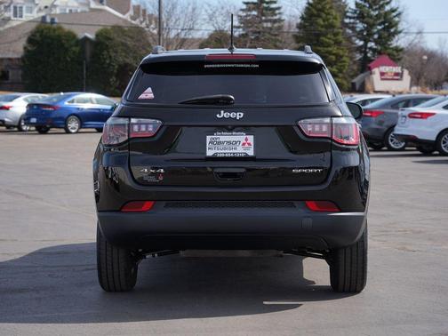 Diamond Black 2018 Jeep Compass Sport
