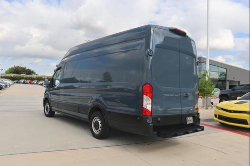 2020 Ford Transit-250 Base
