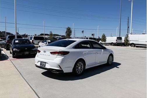 2019 Hyundai SONATA SE